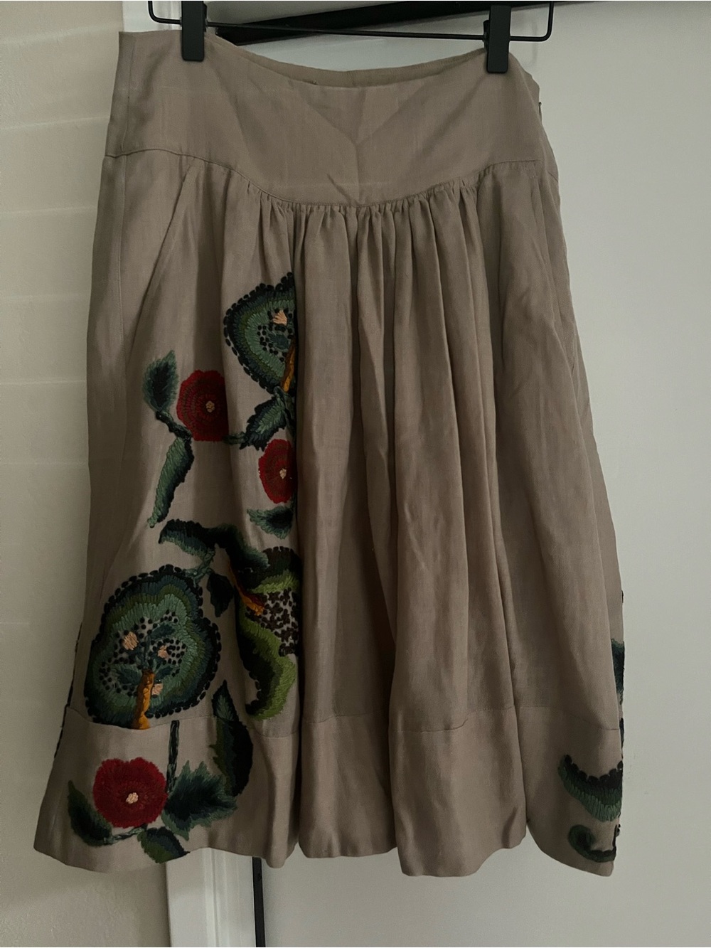 NICOLE FARHI Taupe A-Line Skirt with Floral Hand-Embroidery
